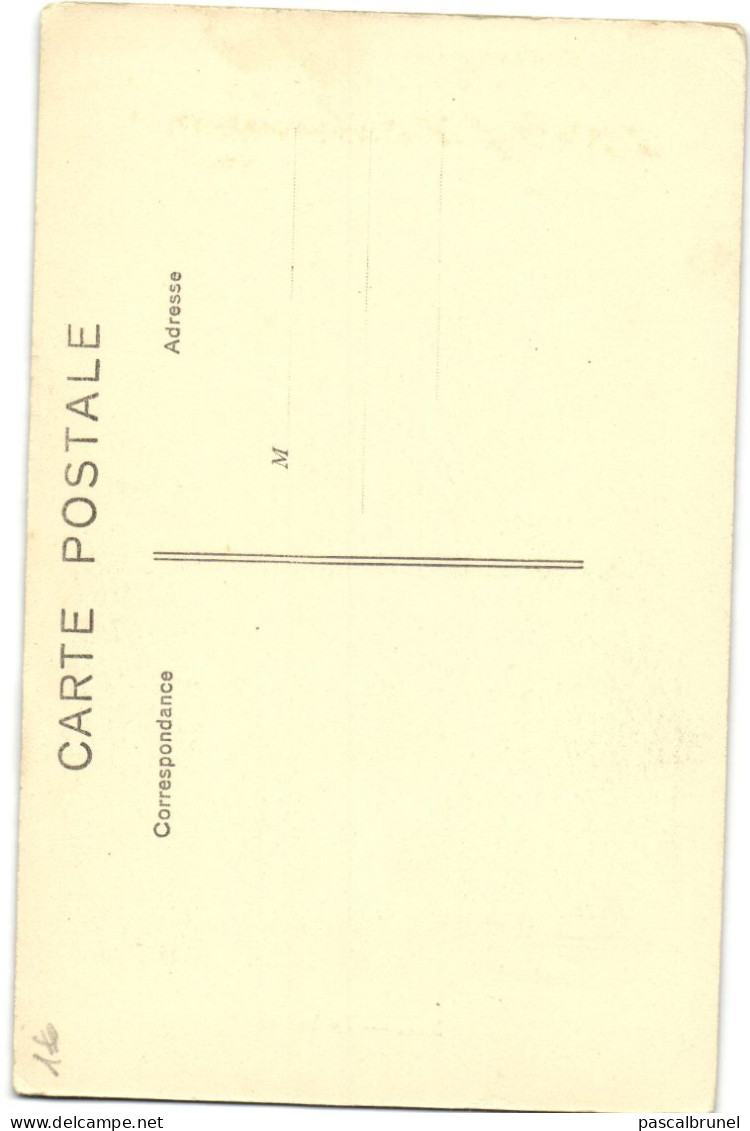 RUE - LE BEFFROI - Rue