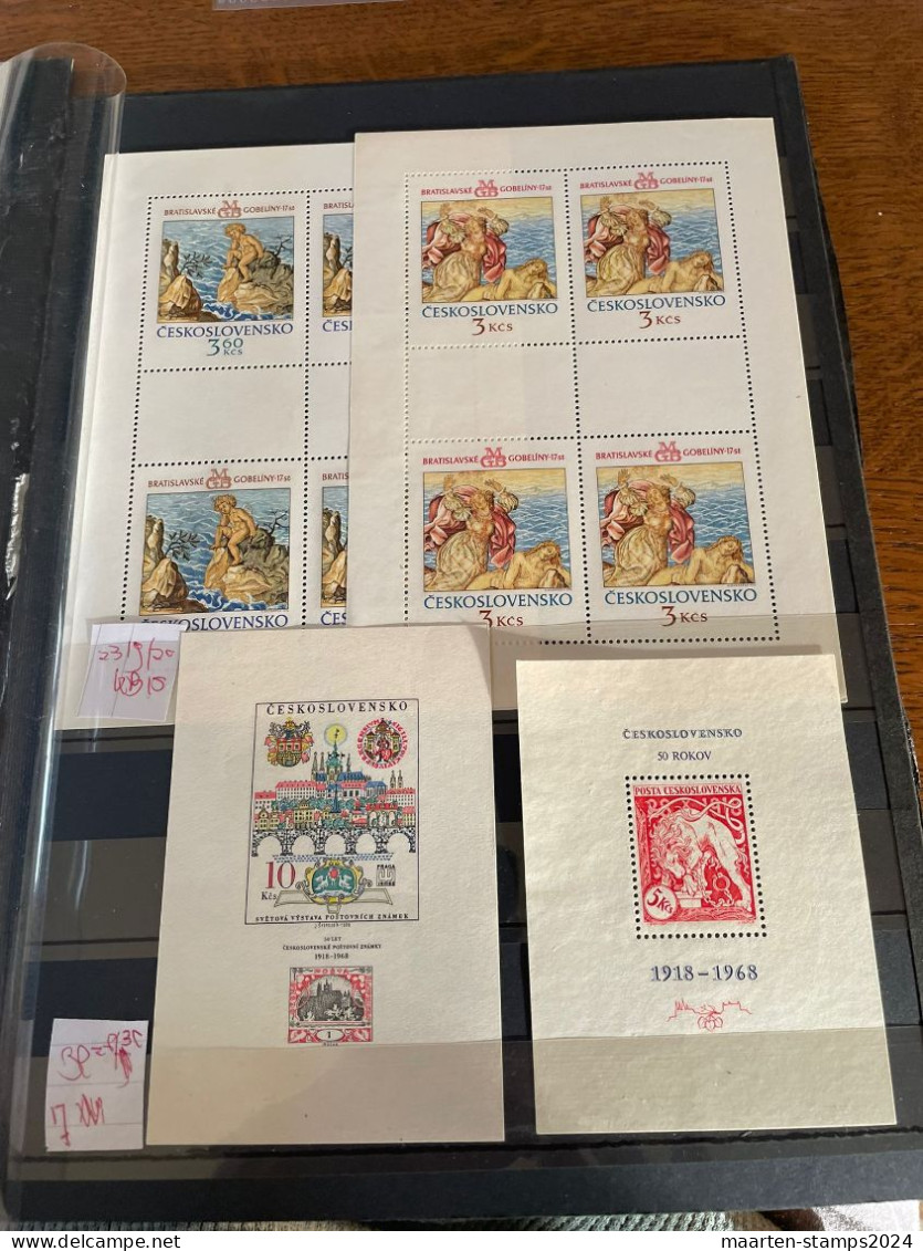 Czechoslovakia Collection 21 Blocks / KB / Sheetlets 1960-1980,  Catalogue Value 110, ** - Ungebraucht