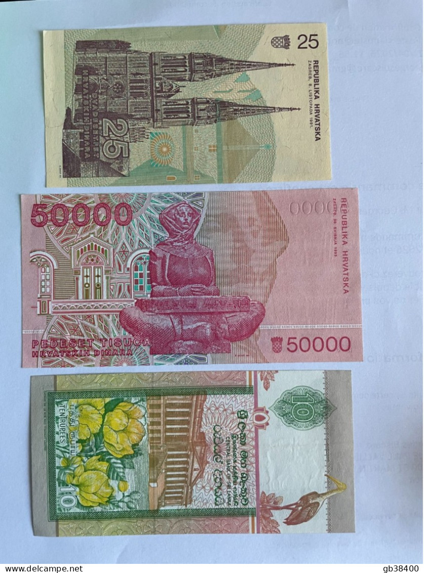 MONDE  3 BILLETS NEUF      REF 1950 - Collections & Lots