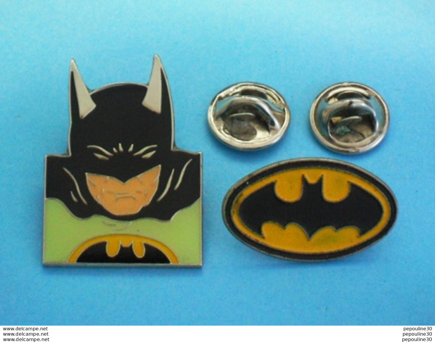 2 PIN'S  //    ** BATMAN /  BRUCE WAYNE / DC COMICS ** - BD