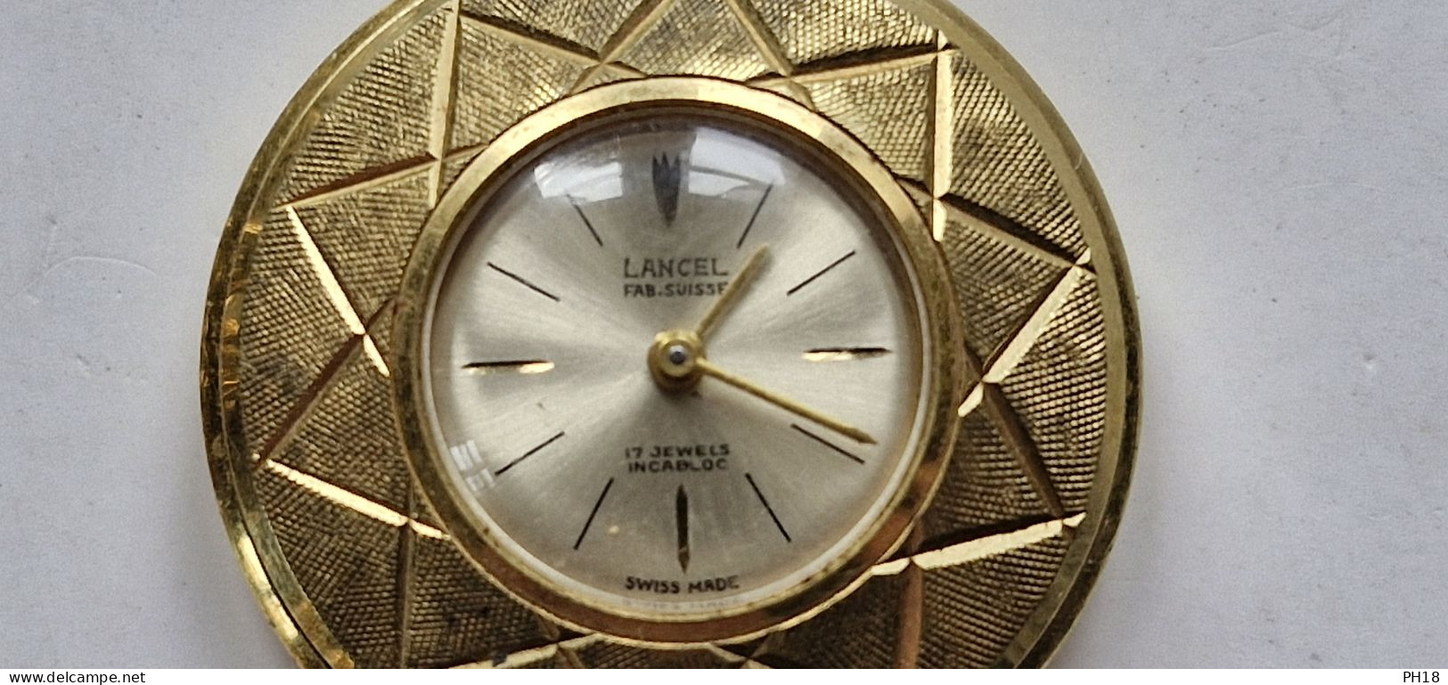 Montre Pendentif Pour Femme « Lancel » En Plaqué Or (Made In Suisse) Mécanisme Mécanique, Pour Pièces Ne Fonctionne Plus - Designeruhren