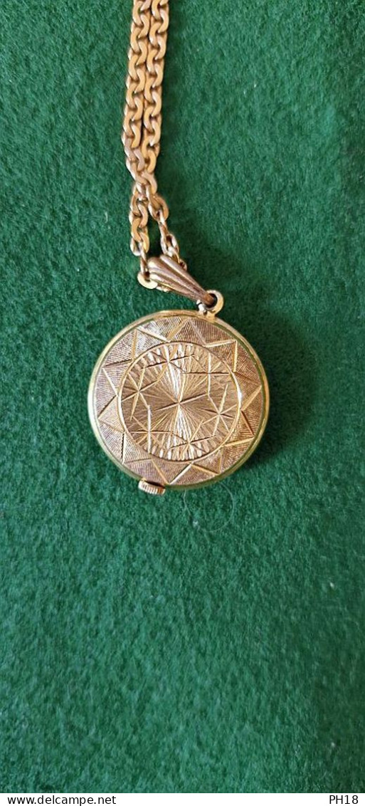 Montre Pendentif Pour Femme « Lancel » En Plaqué Or (Made In Suisse) Mécanisme Mécanique, Pour Pièces Ne Fonctionne Plus - Designeruhren