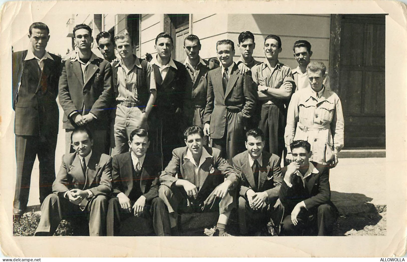 36724 " ASMARA-FOTO DI GRUPPO CON GLI AMICI-ERITREA-MAGGIO 1946 " -VERA FOTO Cm. 9 X 14,5 CIRCA