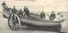 REDDINGSSLOEP EN SPELENDE KINDEREN OP HET STRAND WENDUINE ZEER FIJNE DETAILS CLOSE UP  VERSTUURD 1910 - Wenduine