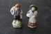 2 FEVES -FIGURINES - PETITS OBJETS DE VITRINE OU DECORATION POUR LA CRECHE -COUPLE - Santons