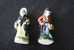 2 FEVES -FIGURINES - PETITS OBJETS DE VITRINE OU DECORATION POUR LA CRECHE -COUPLE - Santons