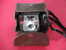 - APPAREIL KODAK BROWNIE STARLET CAMERA DANS SON ETUI . - Appareils Photo