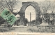 DELHI THE GREAT ARCH AND IRON PILLAR VOYAGEE EN 1907 - India