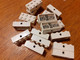 LEGO LOT 16 ESSIEUX BRIQUE 4 Trous Pour ROUES / 2 X 4 - Lots