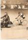 2 PHOTOS DE PRESSE ORIGINALE COURSE DE VITESSE A VELO DERRIERE UNE MOTO G. PAILLARD? VERS 1937 - Cyclisme
