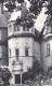 CPA AUVERGNE CHATEAU DE JOZERAND COUR D'HONNEUR 63460 COMBRONDE AIGUEPERSE DOS VERT SEPARE NON ECRITE ASSEZ BEL ETAT - Combronde