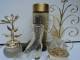 AVON  LOT  5  FLACONS VIDES  BON ETAT GENERAL  VOIR & LIRE !! - Miniatures Womens' Fragrances (without Box)