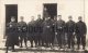 WISSOUS  CARTE PHOTO MILITAIRE  LOT DE 3. SOLDATS DU 4ME REG SUR PATTE DE COL. LES GVC ? DEVANT LA GARE.  AVRIL MAI 1915 - Autres & Non Classés