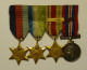 Grande-Bretagne Great Britain Lot Of 4 Medals + Miniatures : ATLANTIC STAR / AFRICA STAR / 1939 - 1945 STAR /  WAR MEDAL - Gran Bretagna