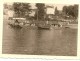 WW2 PHOTO ORIGINALE Soldats Allemands Sur  La Mayenne  Barges à CHATEAU GONTIER Entre Laval 53 & Angers - 1939-45