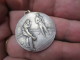 MEDAILLE - JOUEURS DE BOULES    - VOIR PHOTOS - Pendentifs