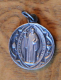 Rare Vieille Médaille Catholique Argent 2 Bons Grammes ;  St Benoit,  Signée D´un Médailler De Lyon (France) - Religion &  Esoterik