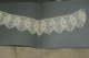 Histoire De La DENTELLE ANCIENNE ECHANTILLON ECOLE ETUDE COL 40 Cm - Laces & Cloth