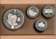 COLECCION DE 4 MONEDAS DE PLATA CASA DE BORBON 1998 ESTUCHE DE MADERA CERTIFICADO DE AUTENTICIDAD (COIN) SILVER-ARGENT - Sets Sin Usar &  Sets De Prueba