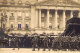 CARTE PHOTO FOTOKAART DEFILE REVUE CARABINIERS BRUXELLES BRUSSEL DEFILE Militaire MILITAIR SOLDAT UNIFORME REGIMENT 3980 - Fêtes, événements