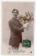 Cpa Sainte Catherine - Pose D´un Homme Avec Un Bouquet De Fleurs - Sint Catharina