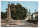 40 - Parentis En Born - Le Monument Aux Morts Et L'église - (Landes) - Kriegerdenkmal