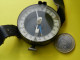 Delcampe - RARE BOUSSOLE De POIGNET PILOTE AVIATION SOVIETIQUE  URSS + PACTE VARSOVIE  #.3 - Uniforms