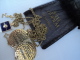 YVES SAINT LAURENT " BELLE D'OPIUM" SUPERBE COLLIER 4 BRELOQUES  VOIR !!! & LIRE !! - Miniatures Femmes (avec Boite)