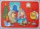 Fiche Litho Illustrateur Russe Mockba 1989 Famille Herisson Humanisé Devant Television Horloge Minuit Sapin Noel - Gekleidete Tiere