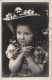 Jolie Fillette, Chapeau à Fleurs Et Mains Jointes - Attractive Girl, Flowery Hat And Joint Hands - 2 Scans - Portraits