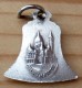 Mad-316 Médaille Ancienne Forme Cloche Montmartre - Godsdienst & Esoterisme
