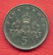 F4402 /  - 5 Pence - 2005 - Great Britain Grande-Bretagne Grossbritannien - Coins Munzen Monnaies Monete - 5 Pence & 5 New Pence