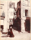 Dépt 29 - MORLAIX - Photographie Collée Sur Carton D'origine, 1904 - Venelle Au Son - Landau - Photo - Morlaix