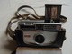 Delcampe - Ancien - Appareil-photos KODAK INSTAMATIC CAMERA 100 Etui En Cuir Made In USA  Années 60 - Fotoapparate