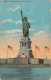 5742- NEW YORK CITY- STATUE OF LIBERTY, FLAGS, POSTCARD - Estatua De La Libertad