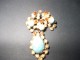 BELLE BROCHE 1920  D´ORIGINE  STRASS ET 3 TURQUOISES - COMPLETE- FERMOIR ANCIEN- HAUTEUR:6cm - Brooches