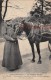 PARIS - Les Femmes COCHER - Melle VILAIN Avec Son Cheval  - 1907 -  2 Scans -The Women TAXI - Trasporto Pubblico Stradale