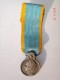 Médaille De L'Education Physique En Réduction Diam.12 Mm - Très Bon état. - Autres & Non Classés