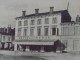 LESPARRE (LESPARRE-MEDOC, Gironde) - Place Gambetta - Hôtel Du Lion D'Or - Animée - Voyagée Le 7 Mars 1908 - Lesparre Medoc