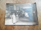 Photographie Ancienne Intérieur D´un Entrepôt D´épicerie Avec Employés, Début 1900 Je Pense - Métiers