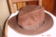 Chapeau Homme Années 60 .Marron .Julien Chapelier .T 55 - Accessorios