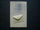 Visage De Femme Et Enveloppe - Carte Gaufrée Monochrome Art Nouveau Non Circulée L188B - Andere & Zonder Classificatie