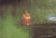 CPSM Du PHOTOGRAPHE David Hamilton - Jeune Fille En Robe Rouge Au Bord De L'eau - Ref H. 4C - Autres & Non Classés