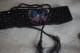 CEINTURE BRODEE VELOURS NOIR PERLES Et PAILLETTES PAPILLON SATIN - Broekriemen En Gespen