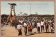 CONGO FRANCAIS - KINDAMBA - MISSION CATHOLIQUE - 31 - MARCHE APRES LA MESSE - CLOCHE - Collection Guichard - Congo Francese