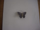 BROCHE ANCIENNE FANTAISIE REPRESENTANT UN PAPILLON - Broschen