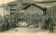 CPA 42 LE CHAMBON FEUGEROLLES UN DETACHEMENT DE SOLDATS A L HEURE DU REPAS A L USINE BOUDOINT PENDANT LA GREVE  1910 - Le Chambon Feugerolles