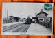 CPA Couleur Gaillon-Aubevoye 27- La Gare Avec Locomotive - Animation Sur Les Quais   Coll Schnabel - Gares - Avec Trains