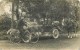 CARTE PHOTO - GROUPE DE POILUS - EN AUTOMOBILE - A CHEVAL - CYCLISTE.- CARTE EN BON ETAT. - War 1914-18