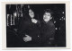Photographe-1988--WEEGEE--Tenement Fire,Harlem 1942--cpm éd Zabriskie--cachet Rambouillet--78 - Autres & Non Classés